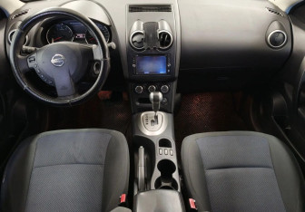 Подержанный автомобиль Nissan Qashqai 2011 года (10 фото)