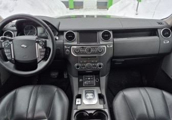 Подержанный автомобиль Land Rover Discovery 2014 года (11 фото)