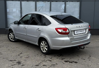 Подержанный автомобиль LADA (ВАЗ) Granta Hatchback 2018 года (8 фото)