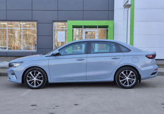 Подержанный автомобиль Geely Emgrand 2023 года (4 фото)