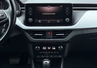 Подержанный автомобиль Skoda Rapid Liftback 2020 года (13 фото)