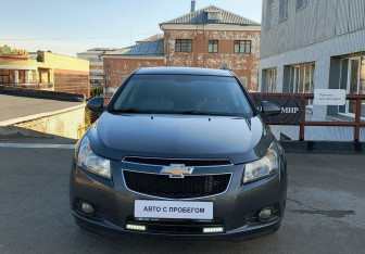 Подержанный автомобиль Chevrolet Cruze Sedan 2010 года (2 фото)