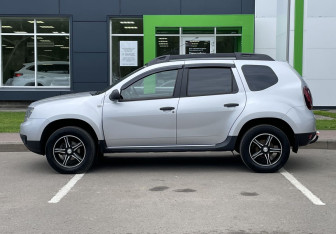 Подержанный автомобиль Renault Duster 2021 года (8 фото)