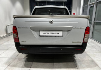 Подержанный автомобиль SsangYong Actyon 2010 года (6 фото)