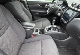 Подержанный автомобиль Nissan Qashqai 2018 года (10 фото)