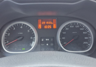 Подержанный автомобиль Renault Duster 2012 года (12 фото)