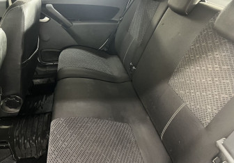 Подержанный автомобиль LADA (ВАЗ) Granta Liftback 2015 года (12 фото)