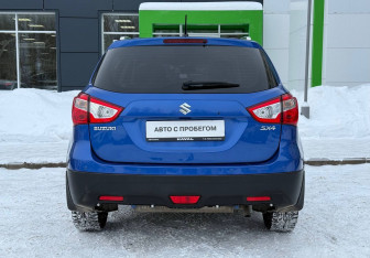 Подержанный автомобиль Suzuki SX4 Hatchback 2014 года (5 фото)