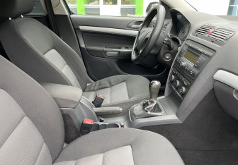Подержанный автомобиль Skoda Octavia Liftback 2008 года (10 фото)