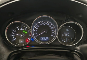 Подержанный автомобиль Mazda CX-5 2015 года (12 фото)