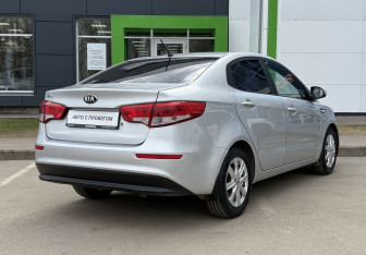 Подержанный автомобиль Kia Rio Sedan 2015 года (5 фото)