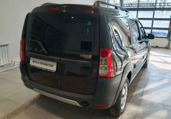 Подержанный автомобиль LADA (ВАЗ) Largus Wagon 2020 года (8 фото)