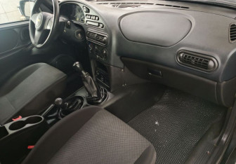 Подержанный автомобиль Chevrolet Niva 2017 года (13 фото)