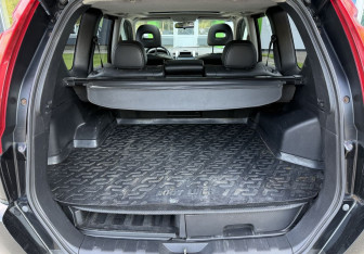 Подержанный автомобиль Nissan X-Trail 2008 года (18 фото)