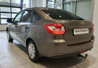 Подержанный автомобиль LADA (ВАЗ) Granta Liftback 2016 года (6 фото)