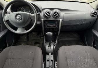 Подержанный автомобиль Nissan Almera Sedan 2016 года (9 фото)