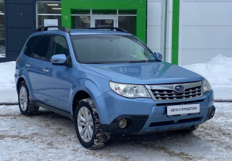 Подержанный автомобиль Subaru Forester Suv 2011 года (3 фото)
