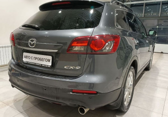 Подержанный автомобиль Mazda CX-9 2012 года (7 фото)