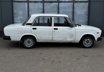 Подержанный автомобиль LADA (ВАЗ) 2107 2010 года (4 фото)