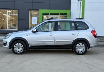 Подержанный автомобиль LADA (ВАЗ) Kalina Wagon 2014 года (7 фото)