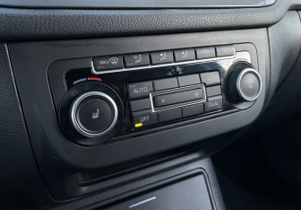 Подержанный автомобиль Volkswagen Tiguan 2011 года (14 фото)