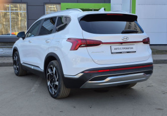Подержанный автомобиль Hyundai Santa Fe 2020 года (8 фото)