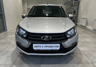 Подержанный автомобиль LADA (ВАЗ) Granta Liftback 2023 года (2 фото)