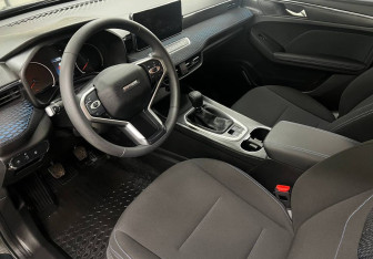 Подержанный автомобиль Haval Jolion 2025 года (11 фото)