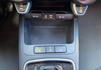 Подержанный автомобиль Kia Rio Sedan 2017 года (15 фото)