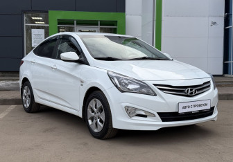 Подержанный автомобиль Hyundai Solaris Sedan 2016 года (3 фото)