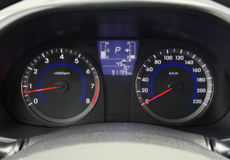 Подержанный автомобиль Hyundai Solaris Sedan 2016 года (12 фото)