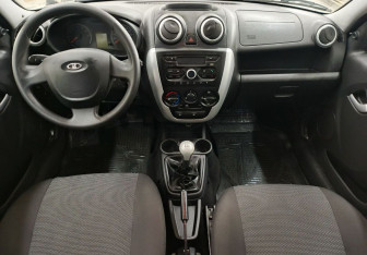 Подержанный автомобиль LADA (ВАЗ) Granta Liftback 2016 года (11 фото)