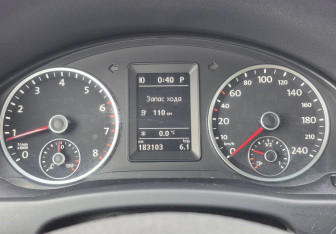 Подержанный автомобиль Volkswagen Tiguan 2013 года (12 фото)