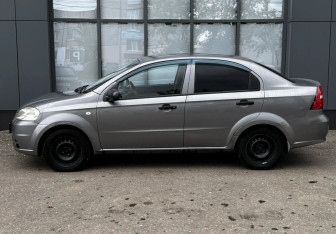 Подержанный автомобиль Chevrolet Aveo Sedan 2006 года (5 фото)