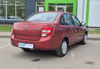 Подержанный автомобиль LADA (ВАЗ) Granta Sedan 2017 года (5 фото)