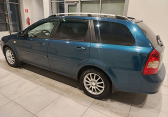 Подержанный автомобиль Chevrolet Lacetti Wagon 2008 года (6 фото)