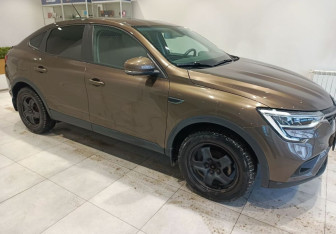 Подержанный автомобиль Renault Arkana 2019 года (4 фото)