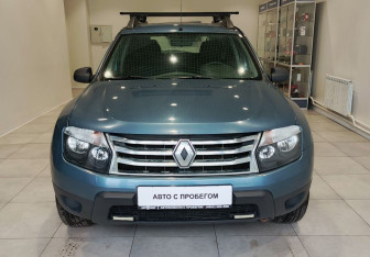 Подержанный автомобиль Renault Duster 2013 года (2 фото)