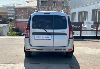 Подержанный автомобиль LADA (ВАЗ) Largus Wagon 2013 года (6 фото)