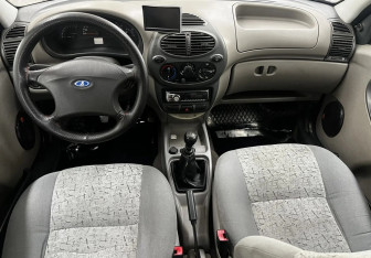Подержанный автомобиль LADA (ВАЗ) Kalina Sedan 2007 года (11 фото)