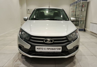 Подержанный автомобиль LADA (ВАЗ) Granta Liftback 2022 года (2 фото)