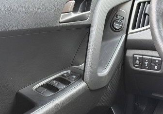 Подержанный автомобиль Hyundai Creta 2021 года (15 фото)