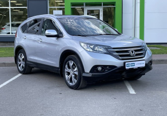 Подержанный автомобиль Honda CR-V 2013 года (3 фото)