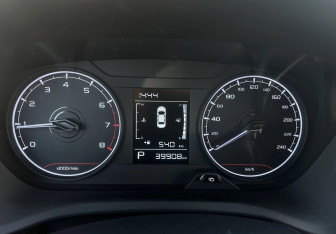 Подержанный автомобиль LIVAN X3Pro 2023 года (13 фото)