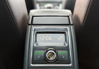 Подержанный автомобиль Skoda Superb Wagon 2012 года (17 фото)