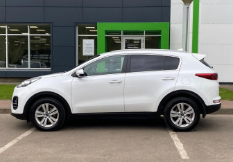 Подержанный автомобиль Kia Sportage 2017 года (8 фото)