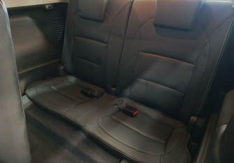 Подержанный автомобиль Nissan Qashqai+2 2011 года (16 фото)
