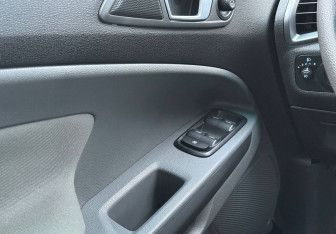 Подержанный автомобиль Ford EcoSport 2016 года (15 фото)