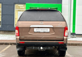 Подержанный автомобиль SsangYong Actyon Sports 2012 года (6 фото)