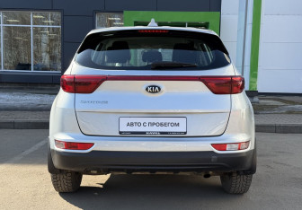 Подержанный автомобиль Kia Sportage 2018 года (6 фото)